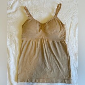 (NWOT) Kindred bravely pumping and nursing tank size Medium